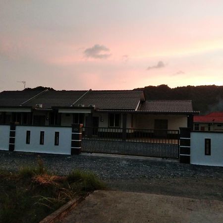 Inapan Desa Permai Homestay Kangar Exterior foto